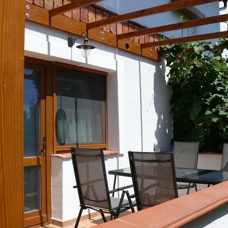 Sara Apartman Heviz Ngoại thất bức ảnh