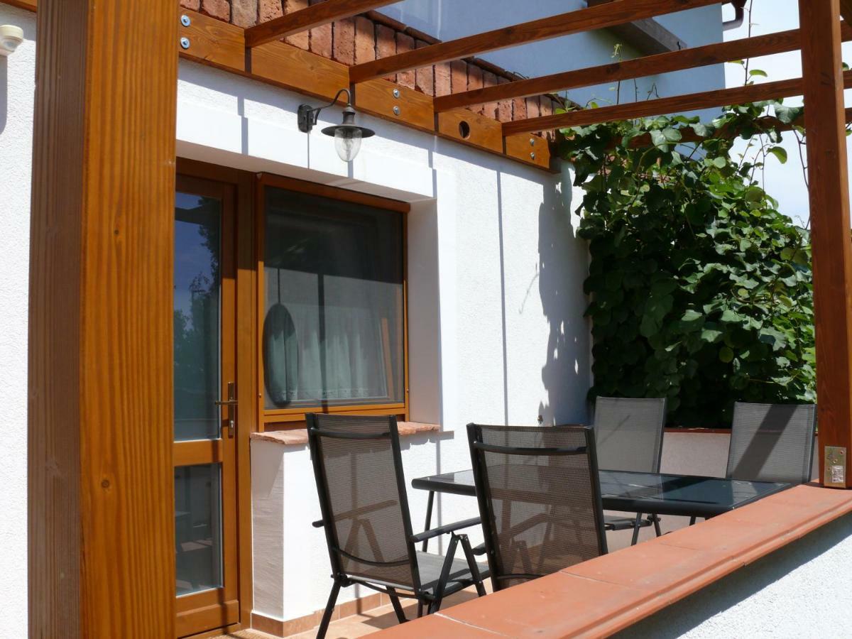 Sara Apartman Heviz Ngoại thất bức ảnh